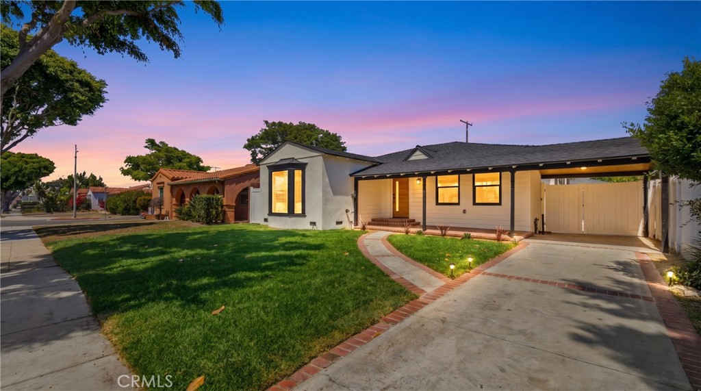 8104 S 2nd