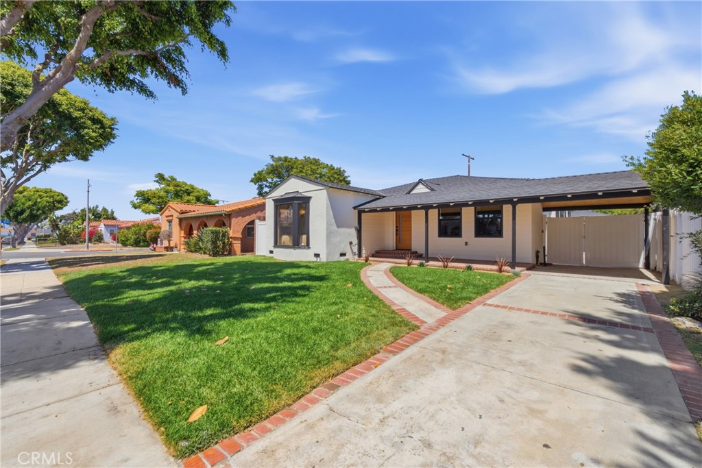 8104 S 2nd