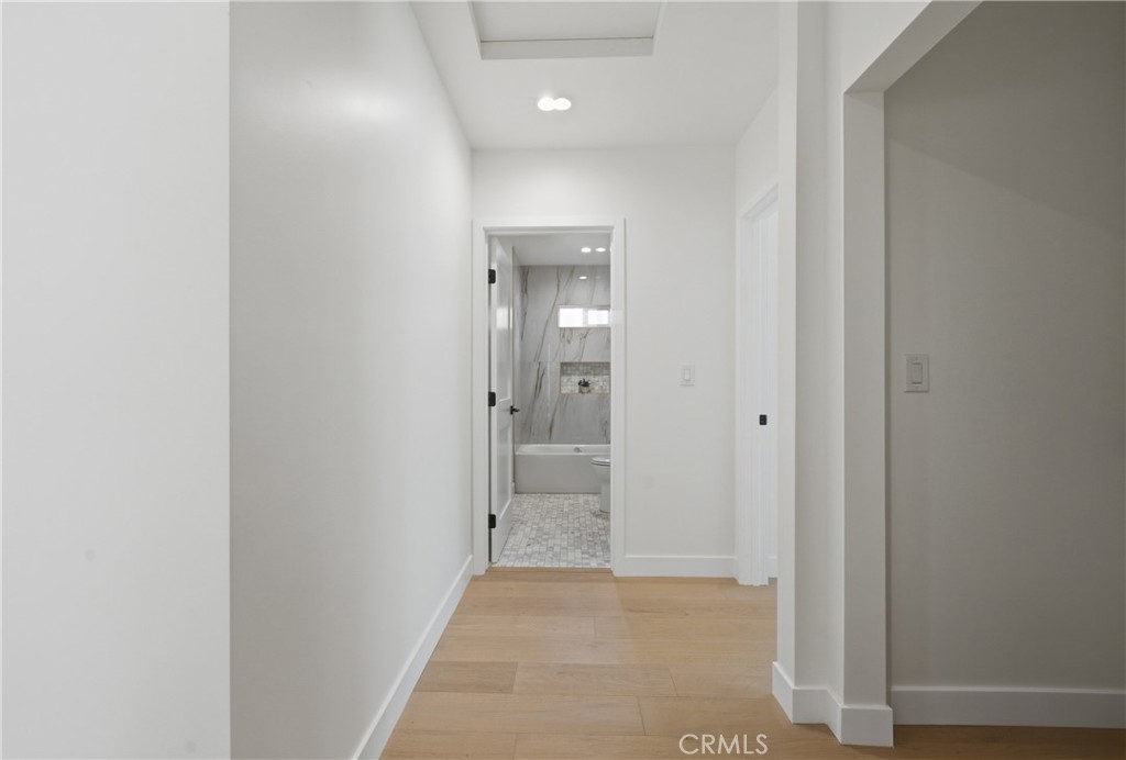 8104 S 2nd