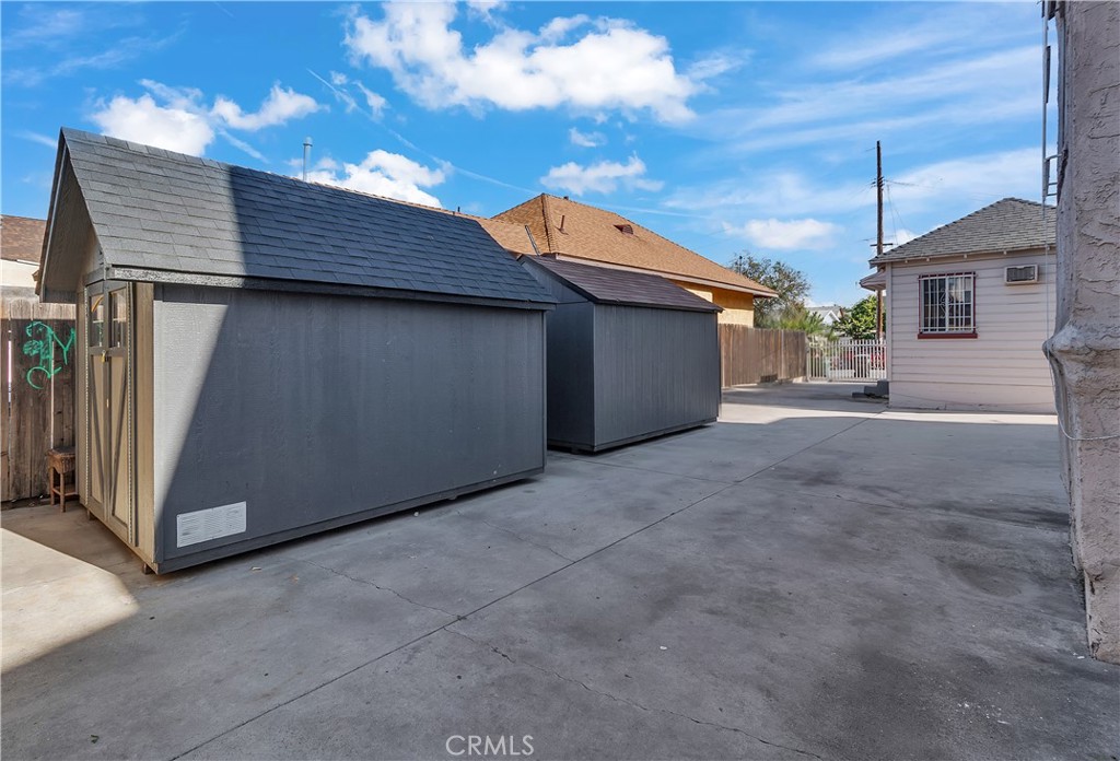 2429 E 3rd
