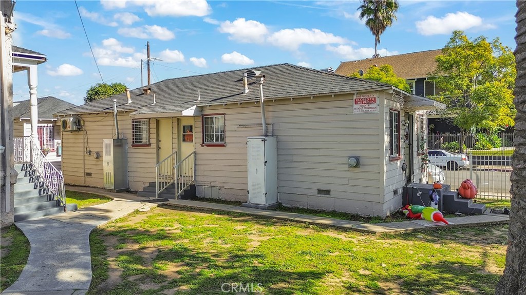 2429 E 3rd