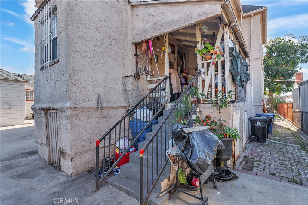 2429 E 3rd