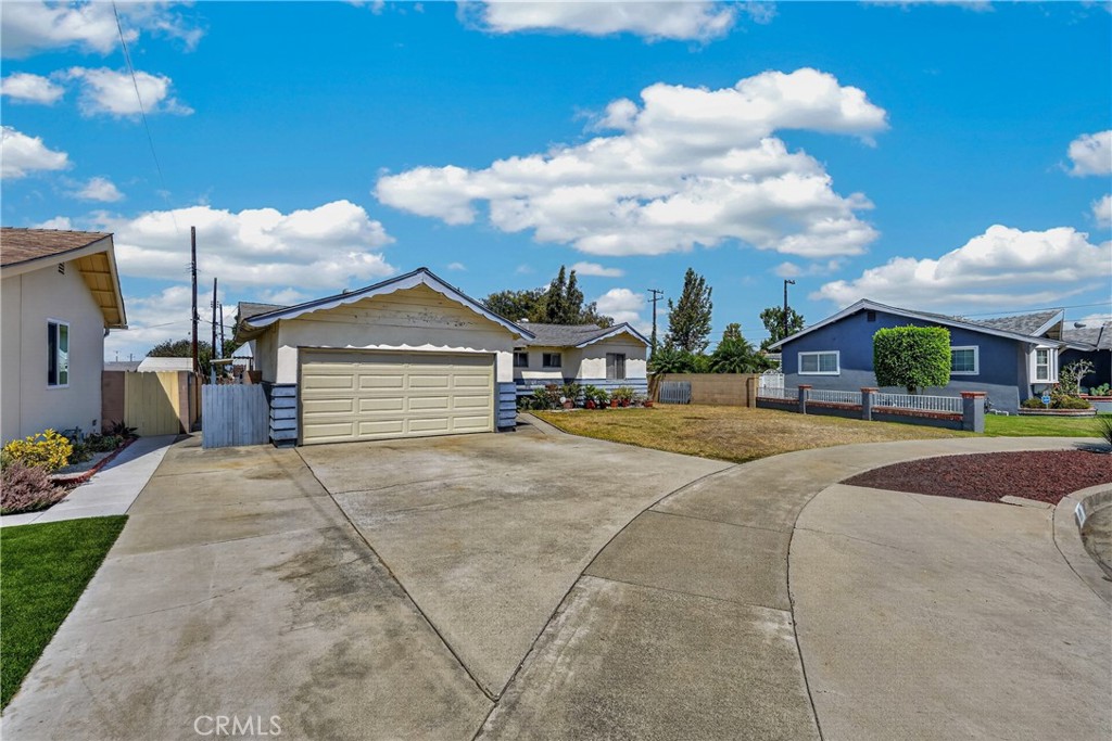 1126 N Center Street