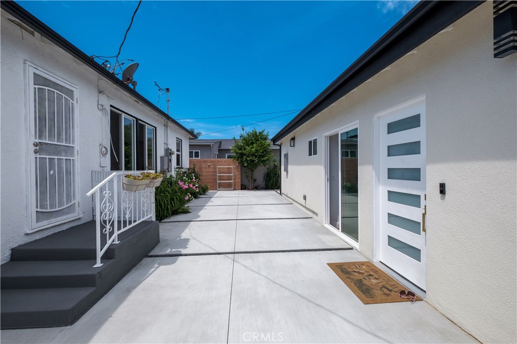 1031 W 227th Street