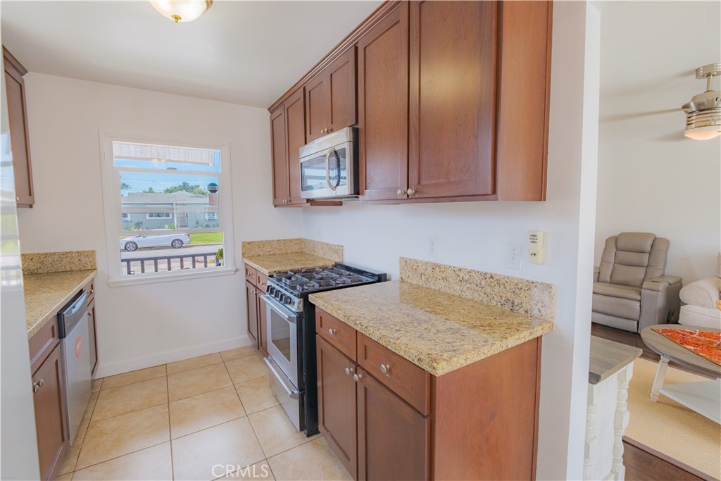 1031 W 227th Street