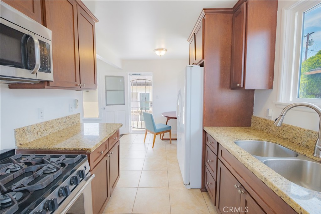 1031 W 227th Street