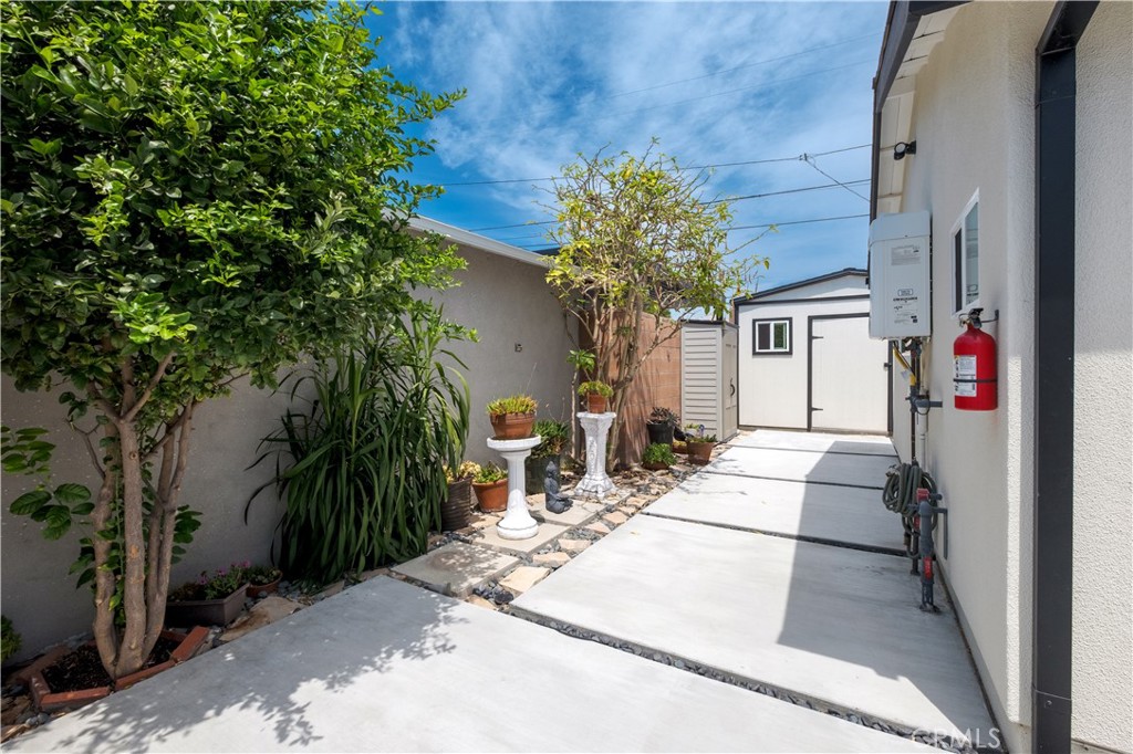 1031 W 227th Street