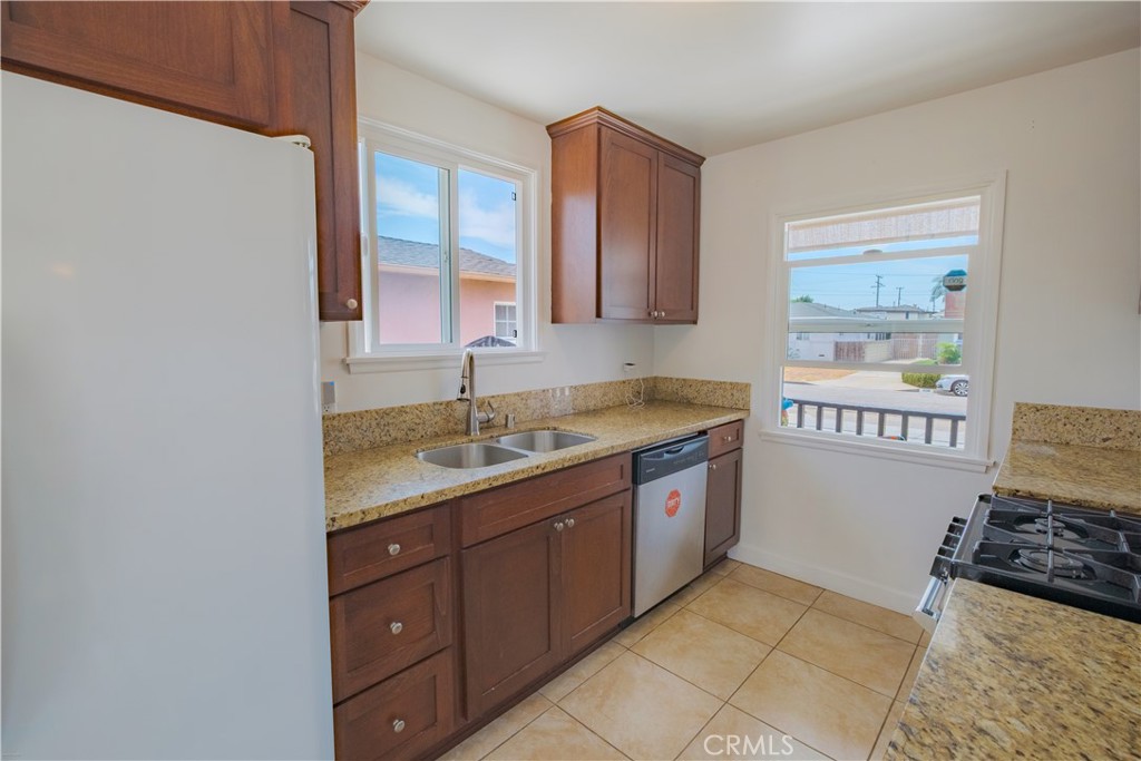 1031 W 227th Street