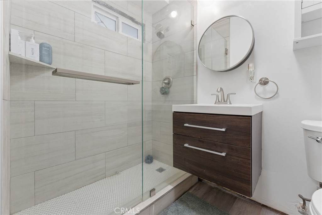 520 W Hermosa