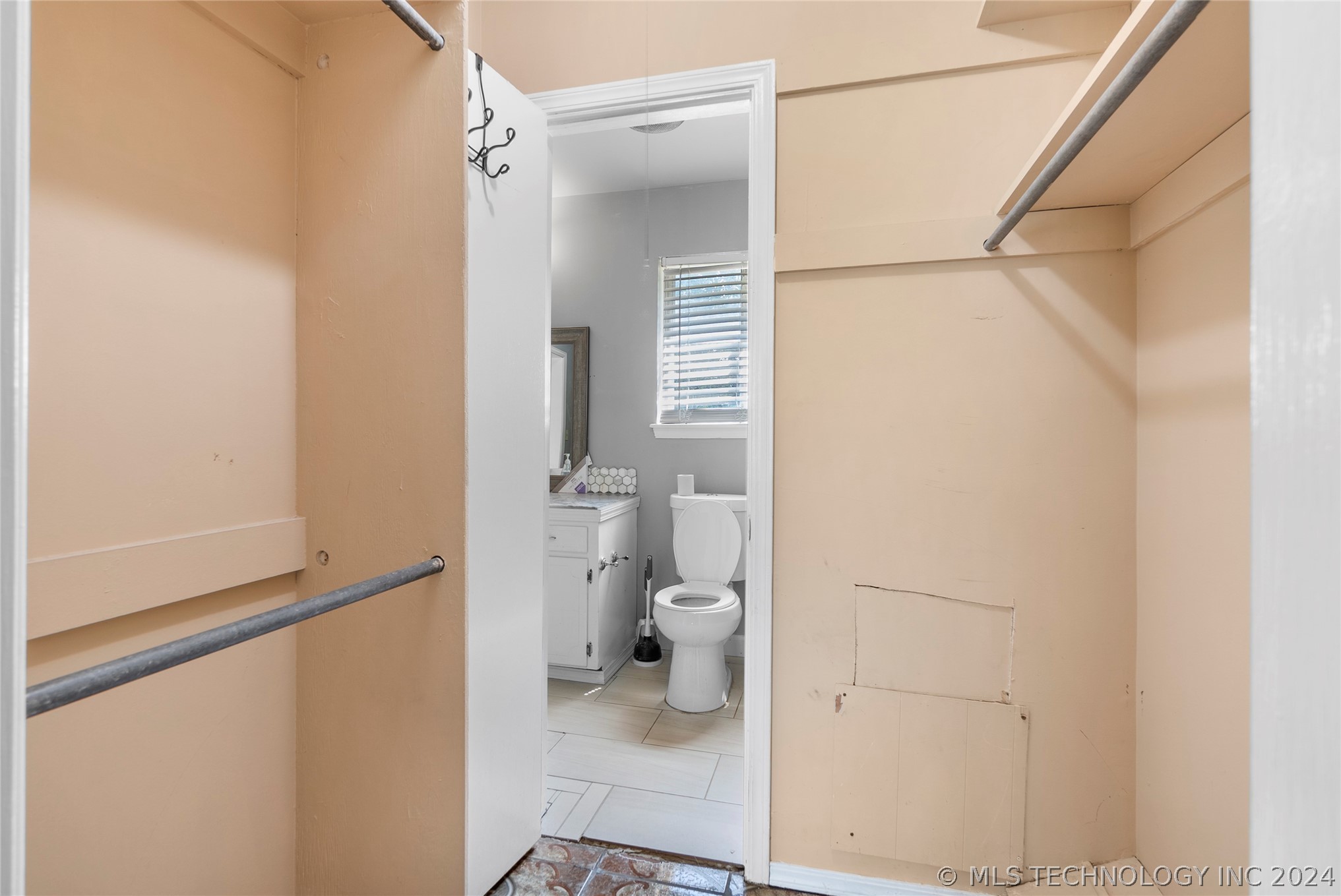 2405 S 117th East Avenue