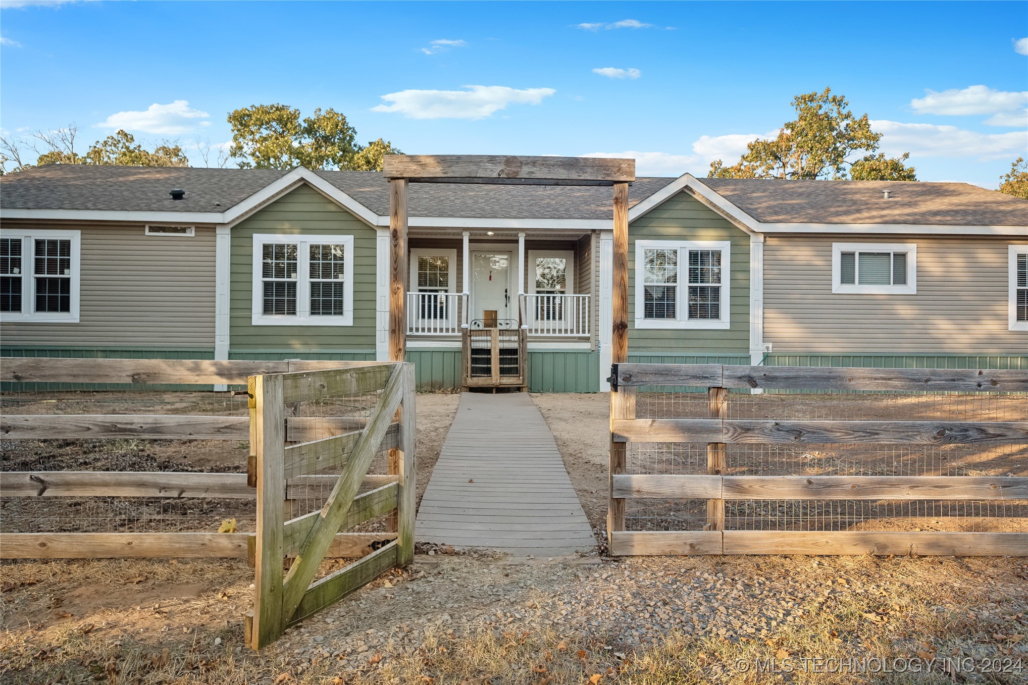 52261 W 11th Street S