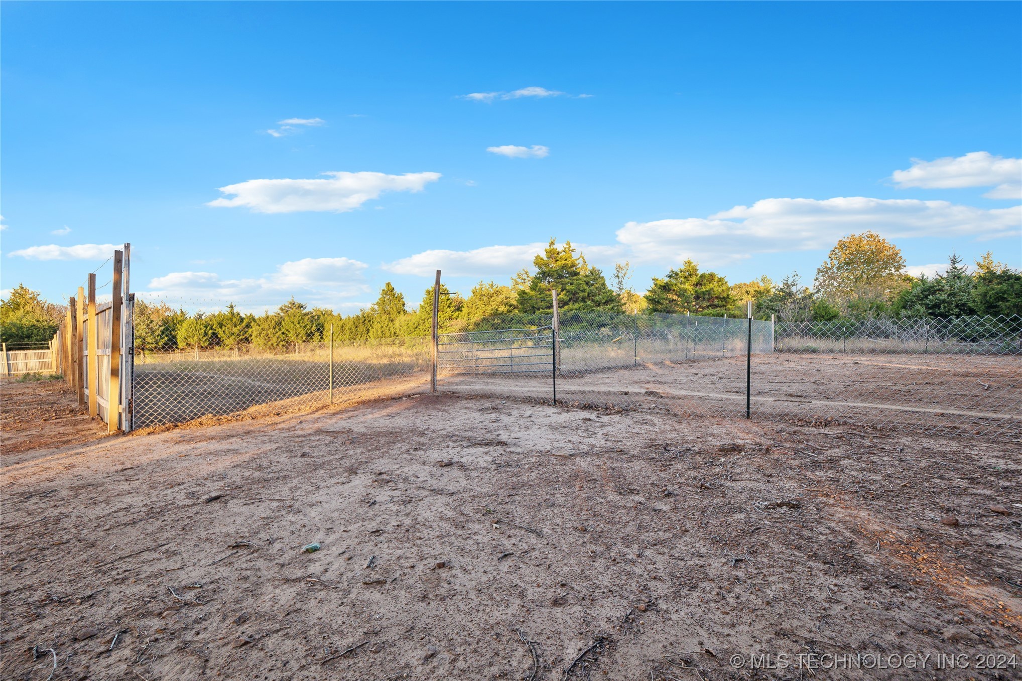 52261 W 11th Street S