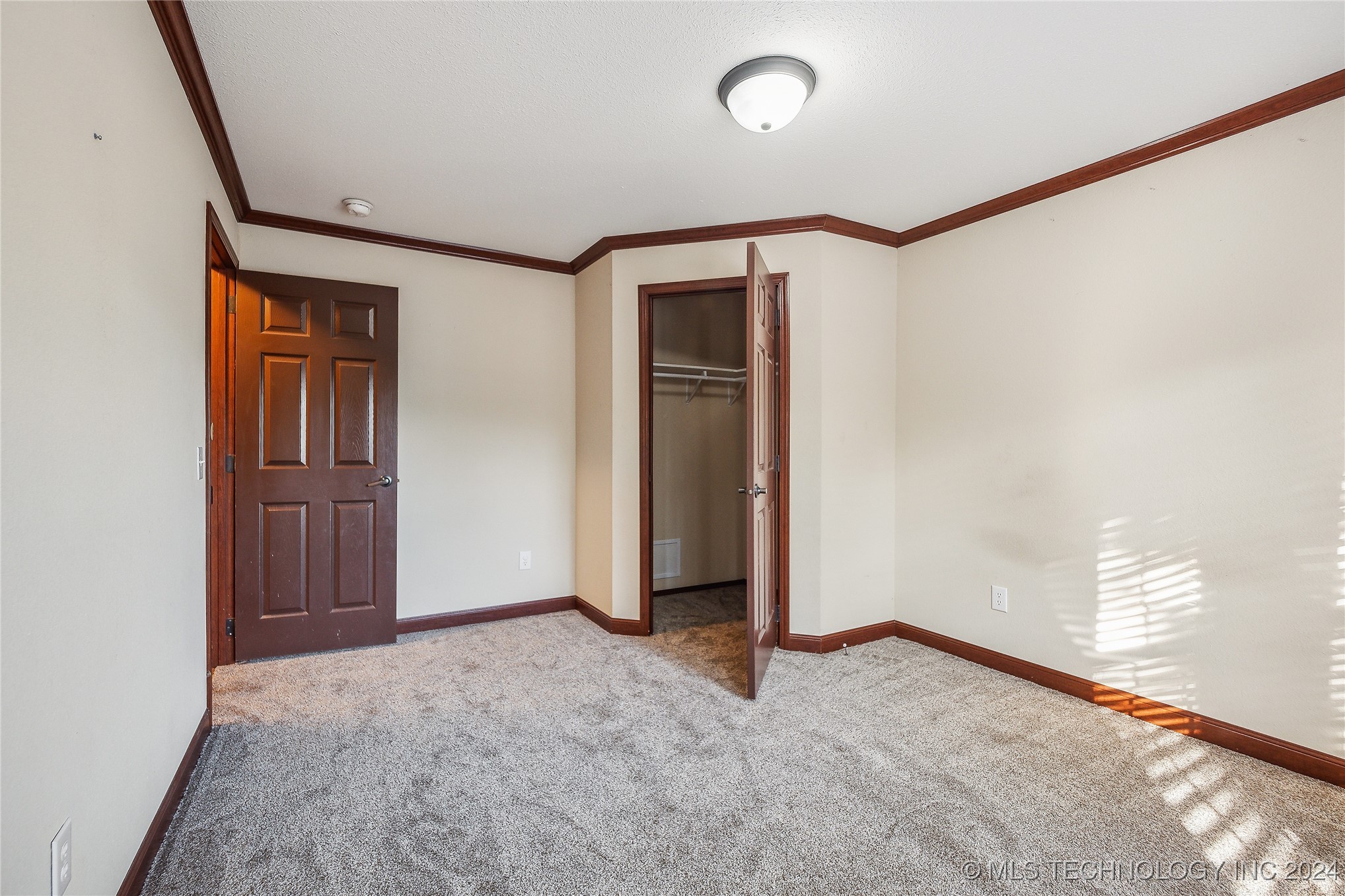 52261 W 11th Street S