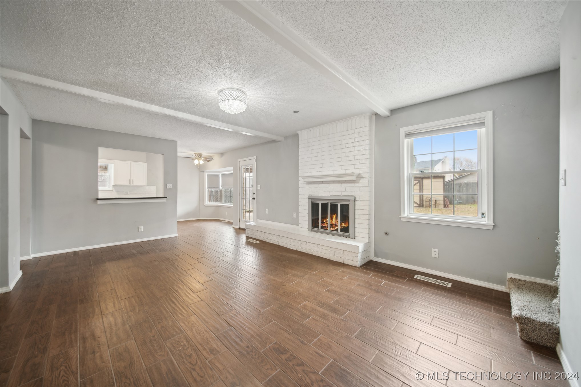 4733 S 66th East Avenue