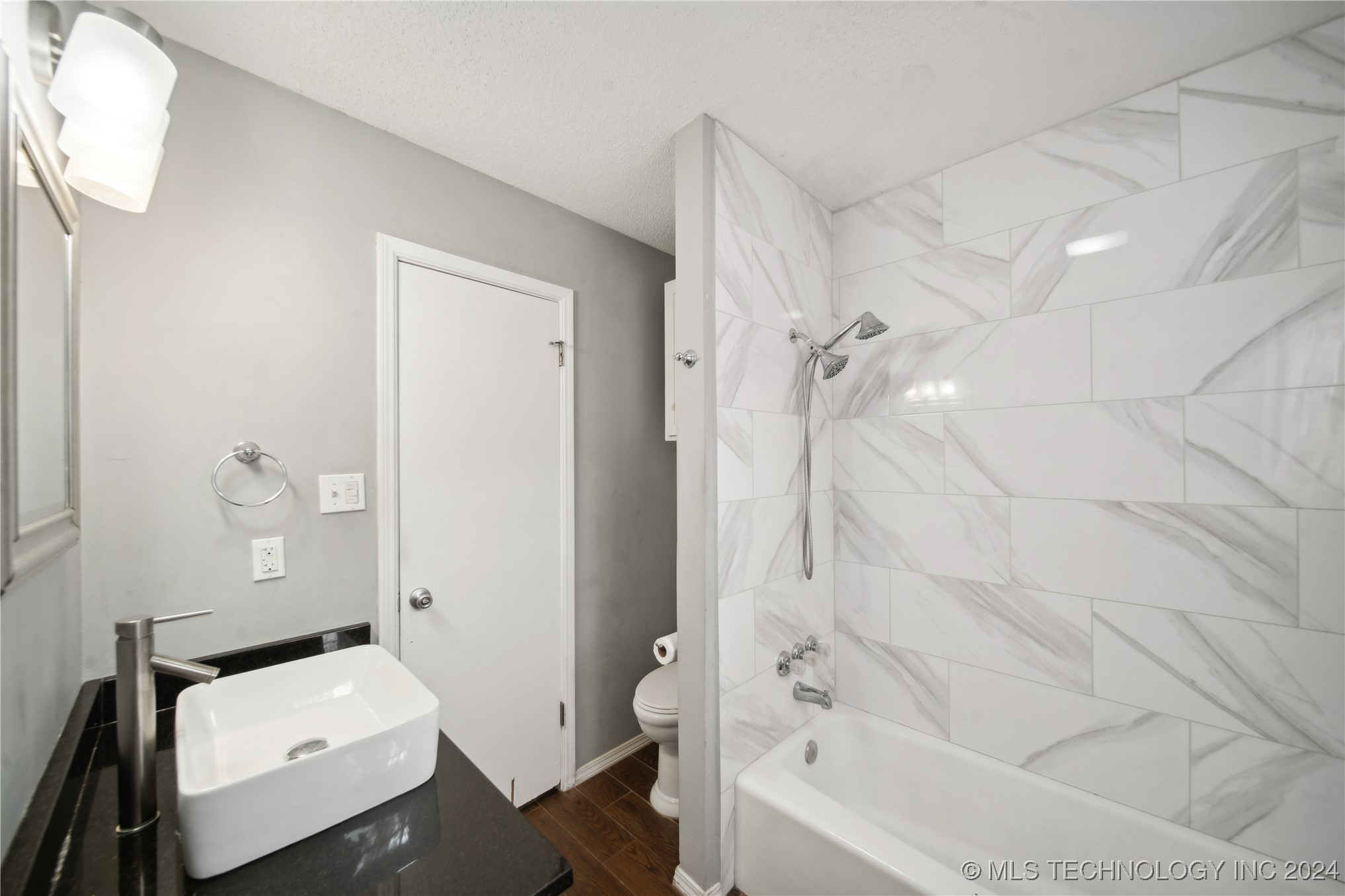 4733 S 66th East Avenue