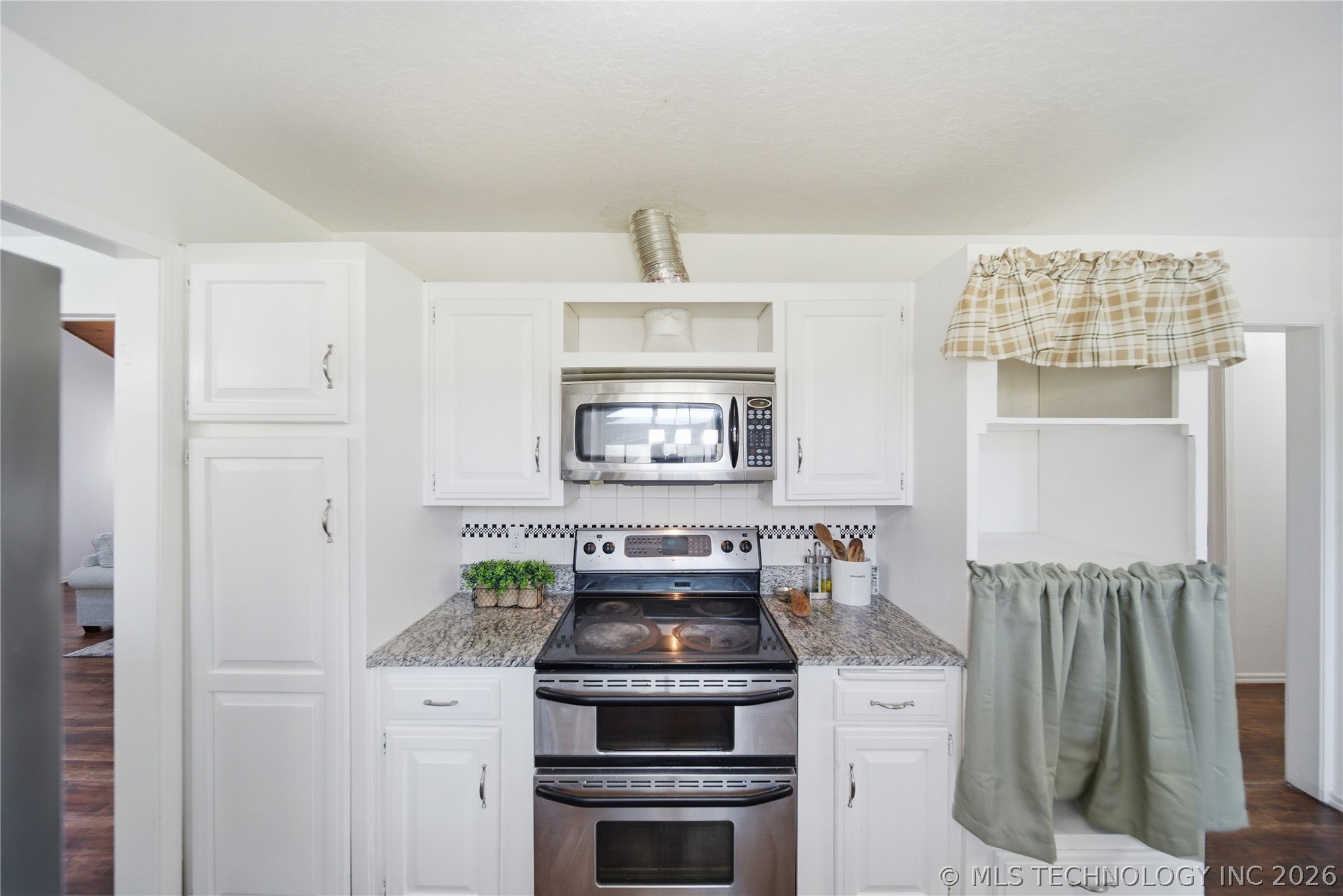 9211 N 155th East Avenue N