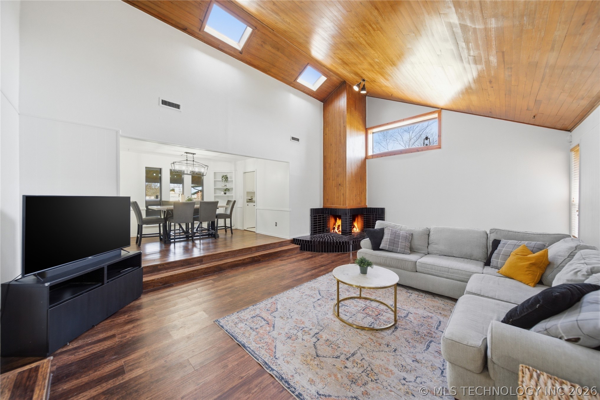 9211 N 155th East Avenue N