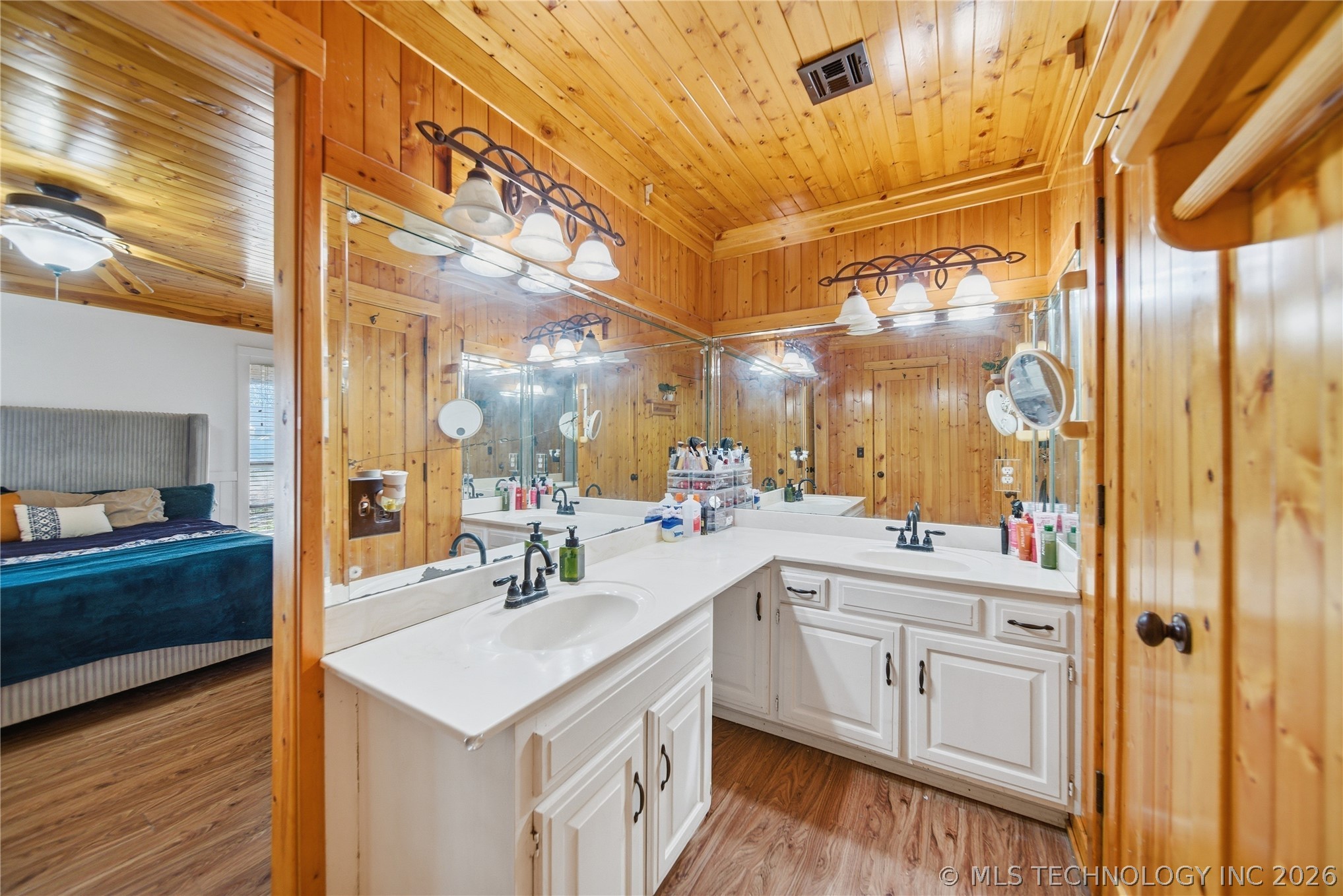 9211 N 155th East Avenue N