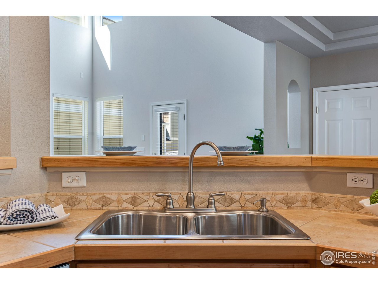 5109 Southern Cross Ln