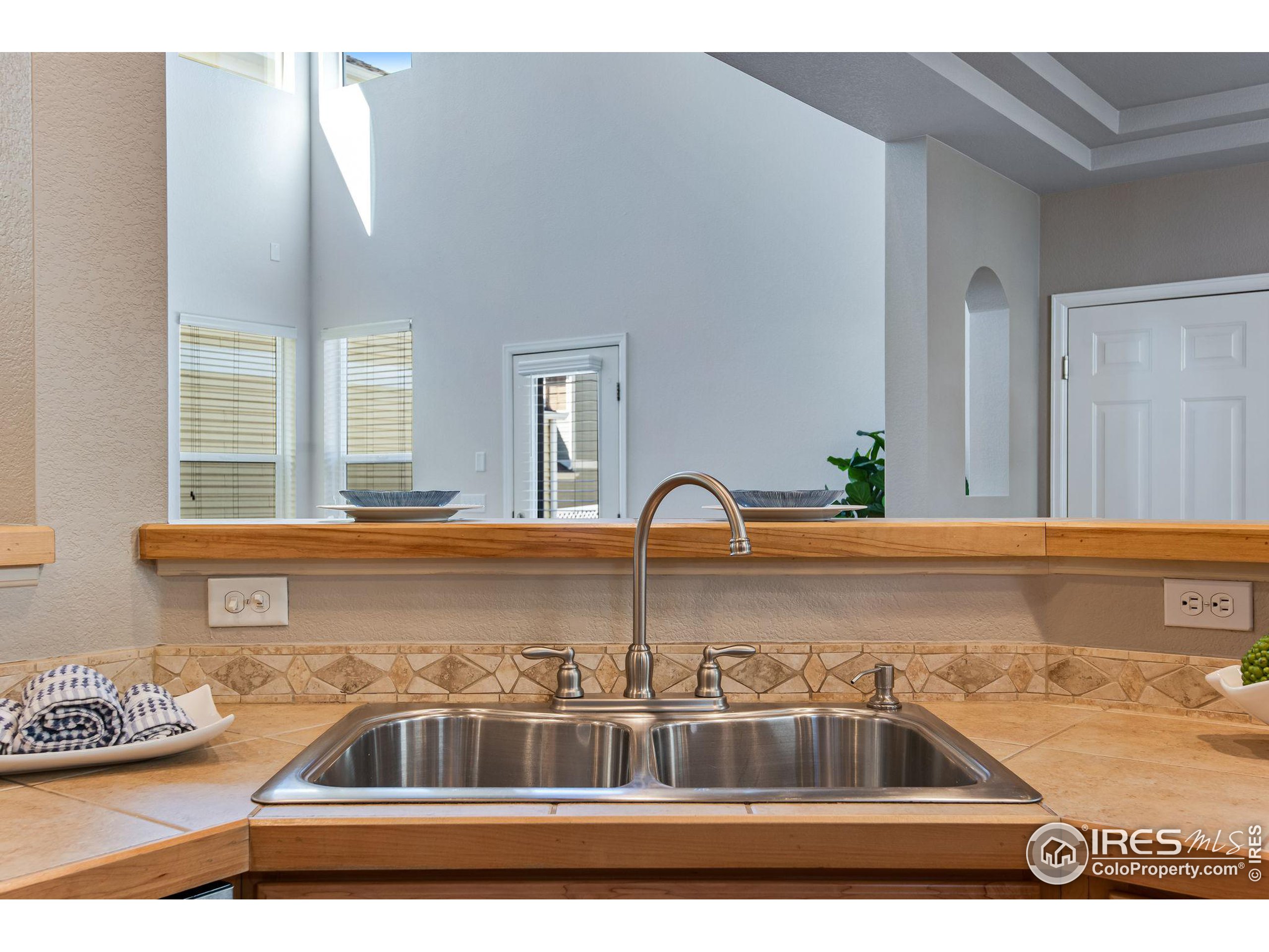 5109 Southern Cross Ln