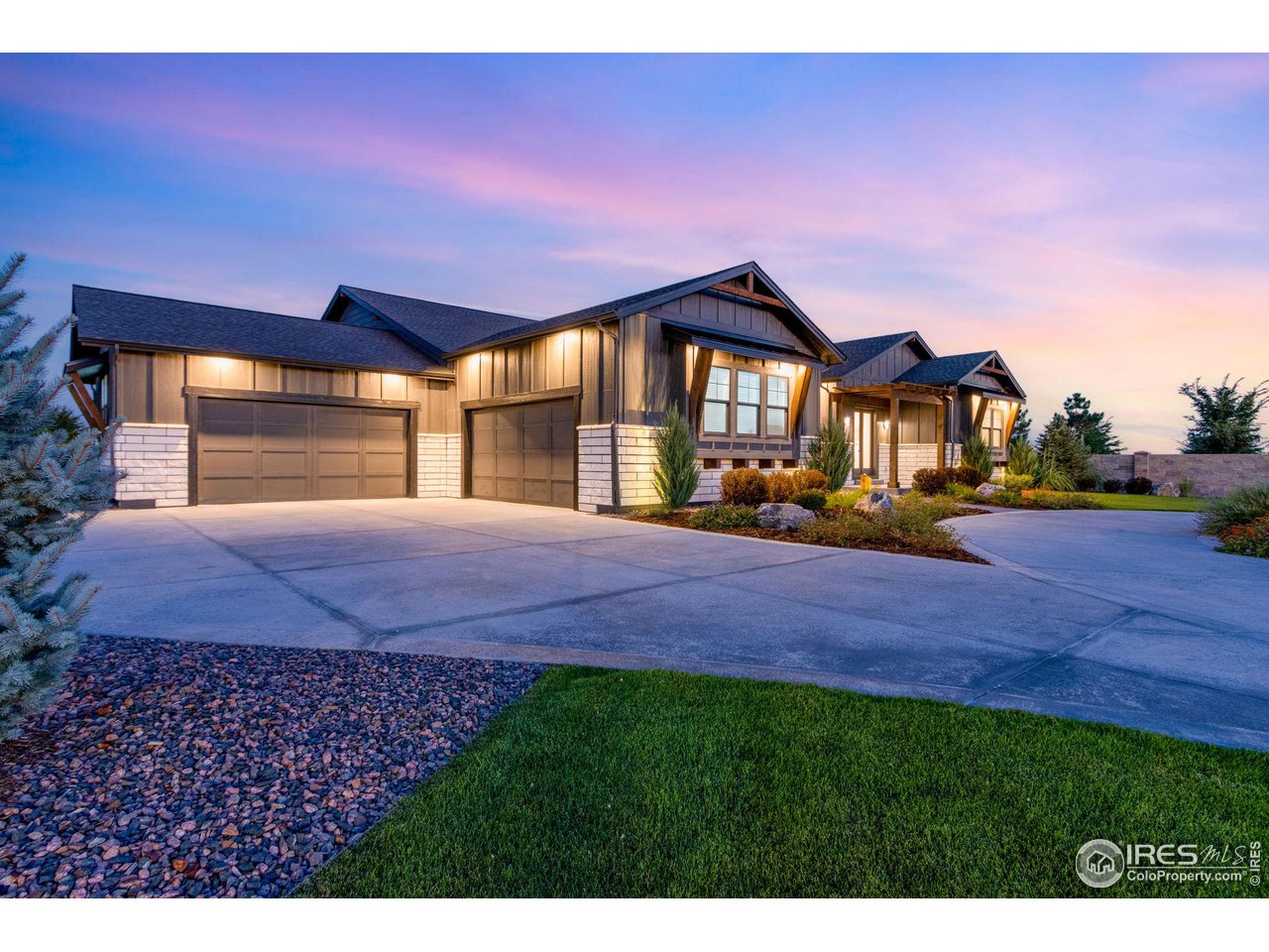 4300 Mountain Shadow Way