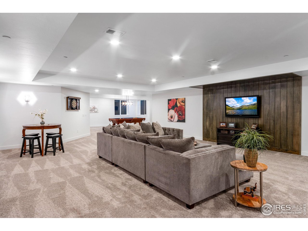 4300 Mountain Shadow Way