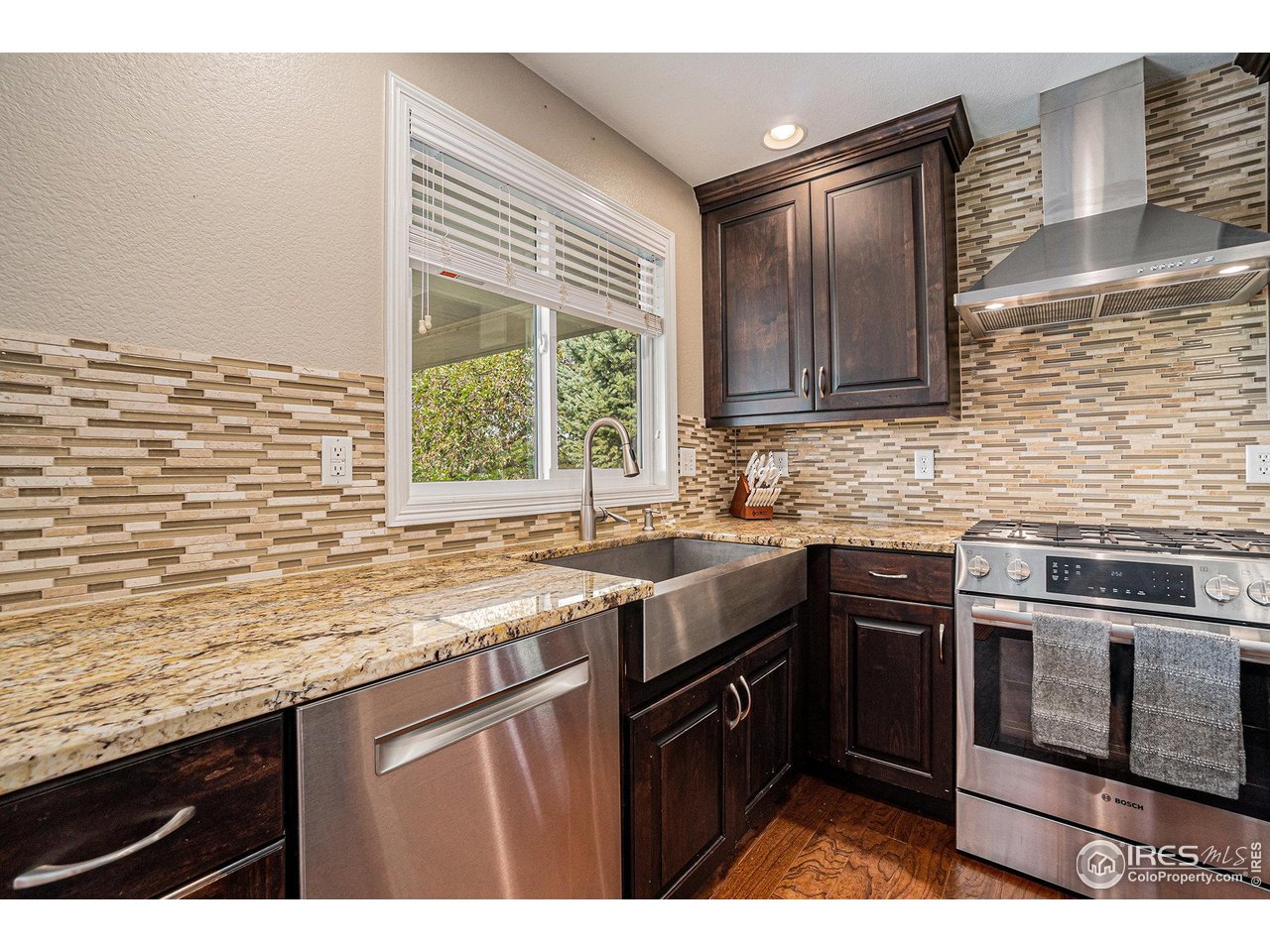 5403 Golden Willow Dr