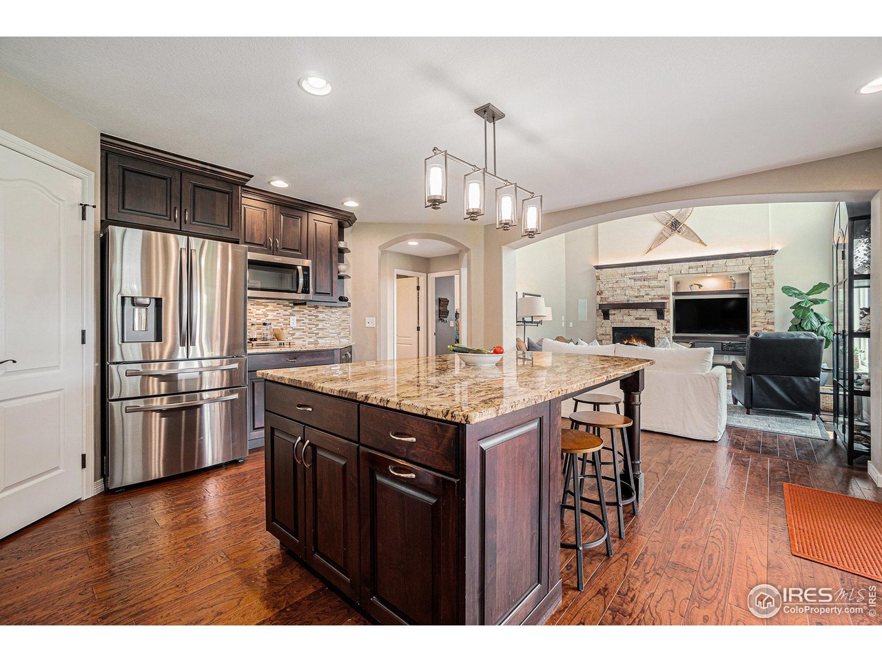 5403 Golden Willow Dr