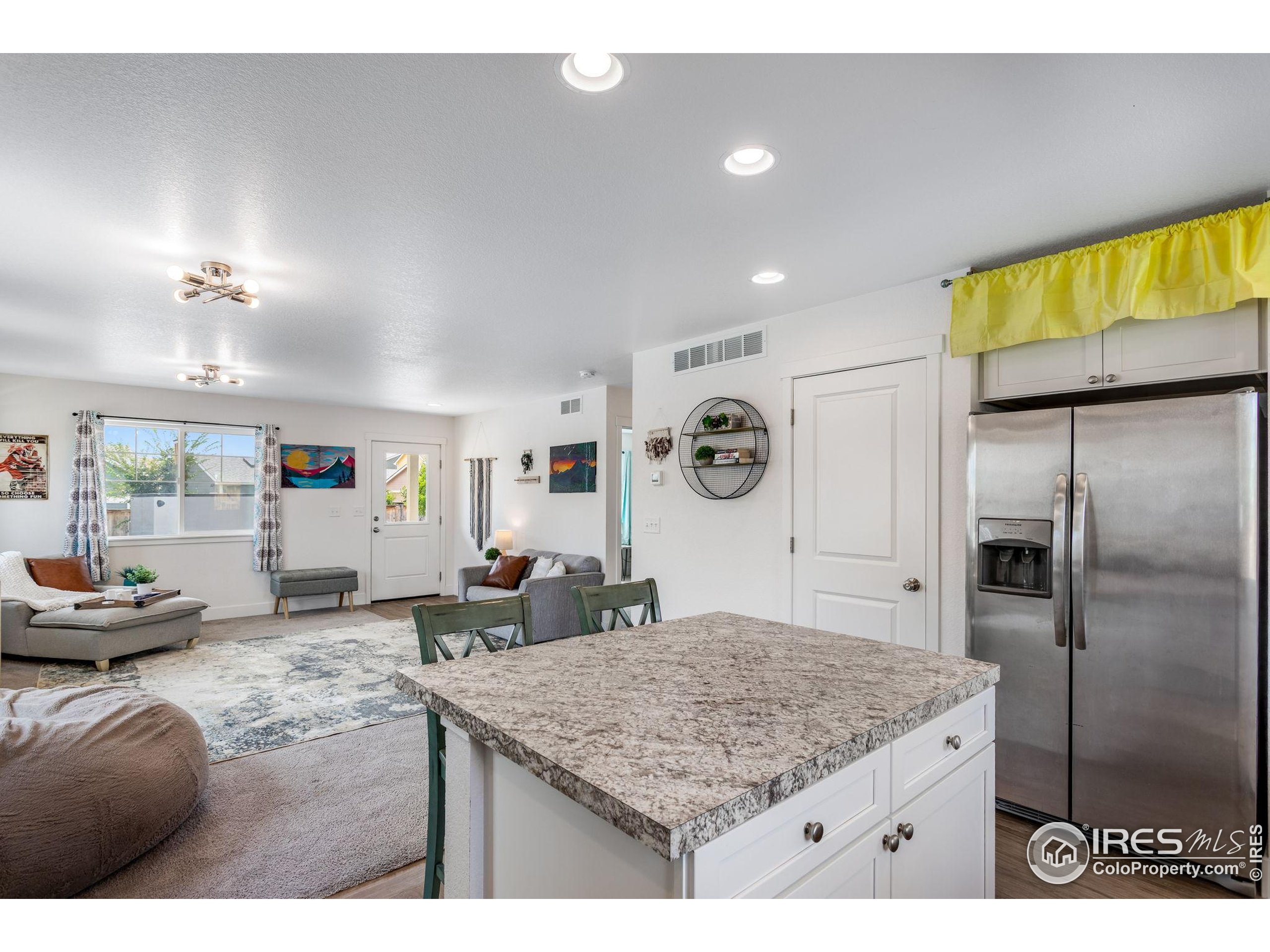 810 Grand Market Ave