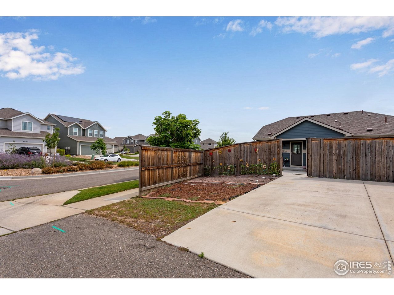 810 Grand Market Ave