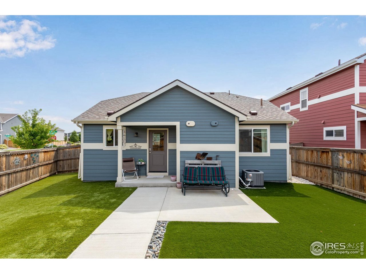 810 Grand Market Ave