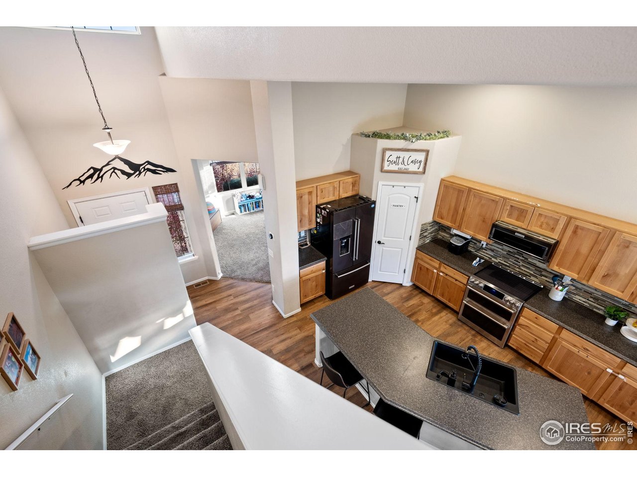 2076 Peach Blossom Dr