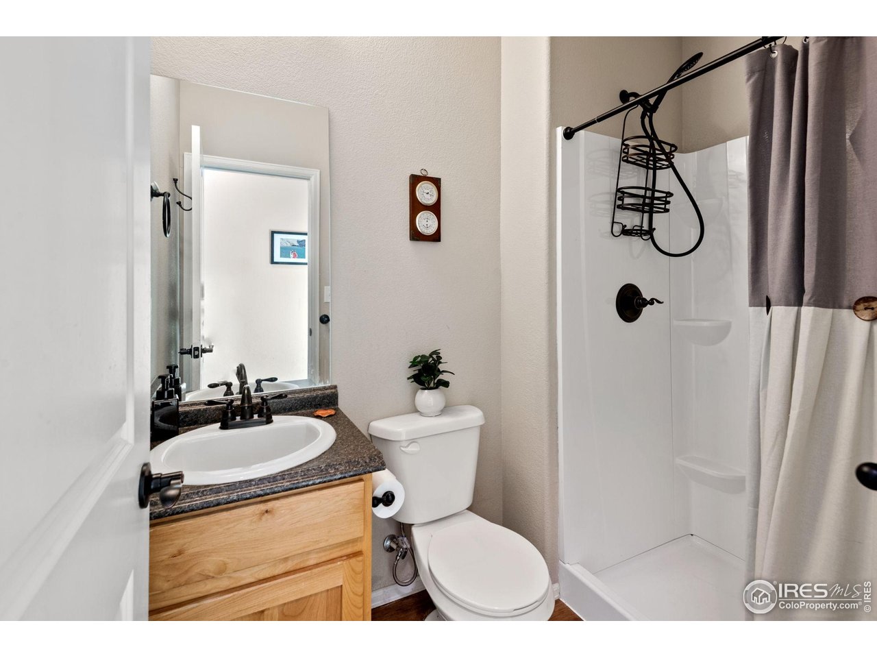 2076 Peach Blossom Dr