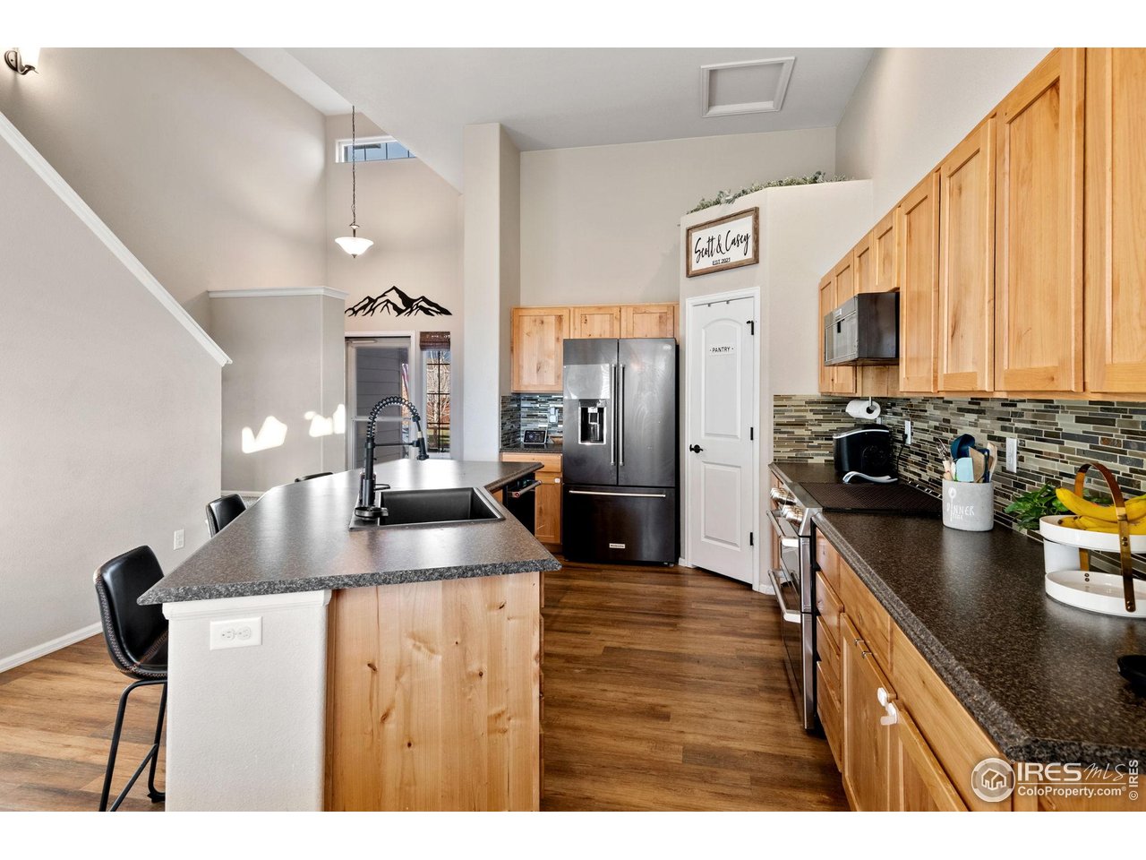 2076 Peach Blossom Dr