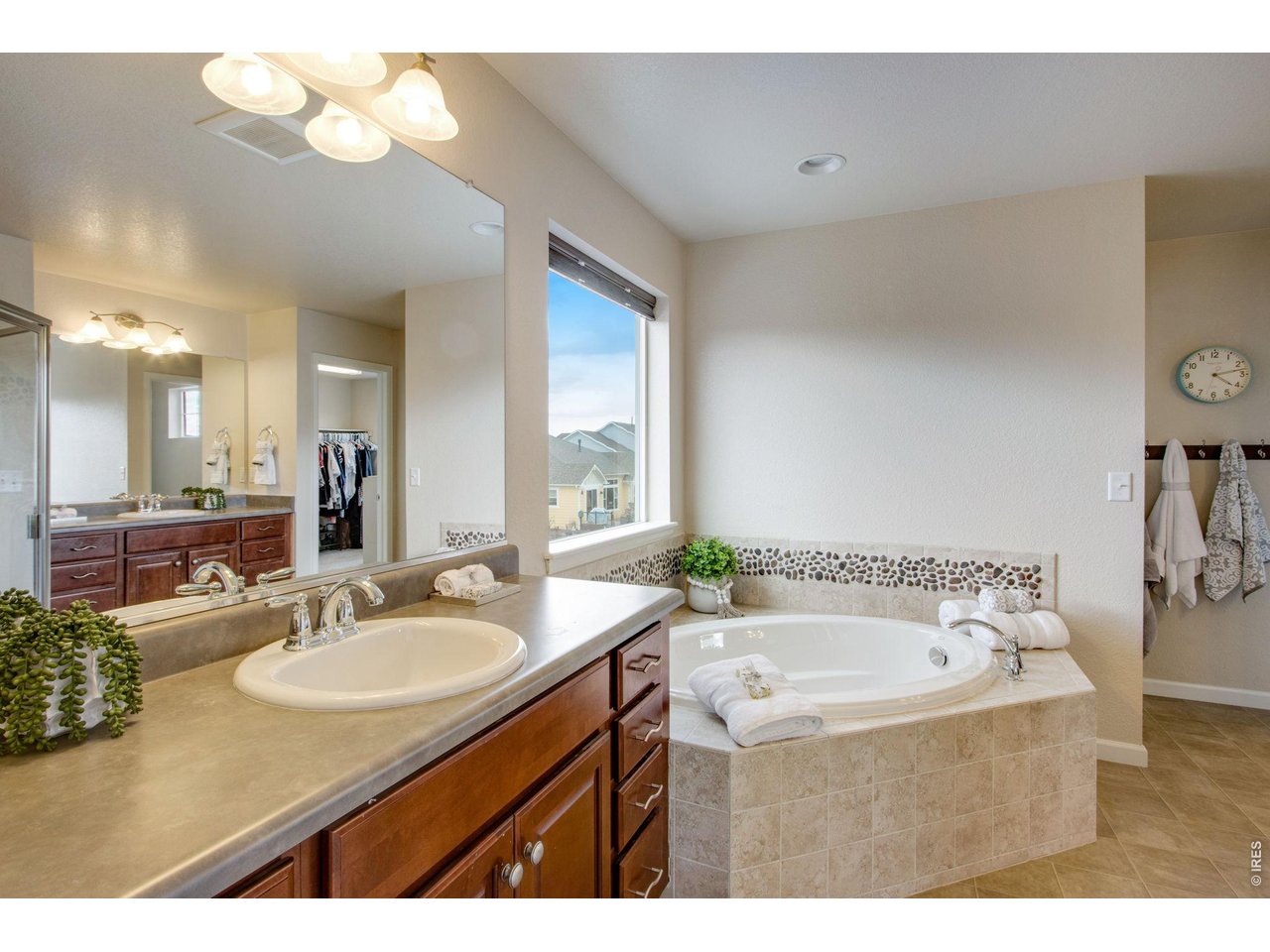 2321 Copper Crest Ln