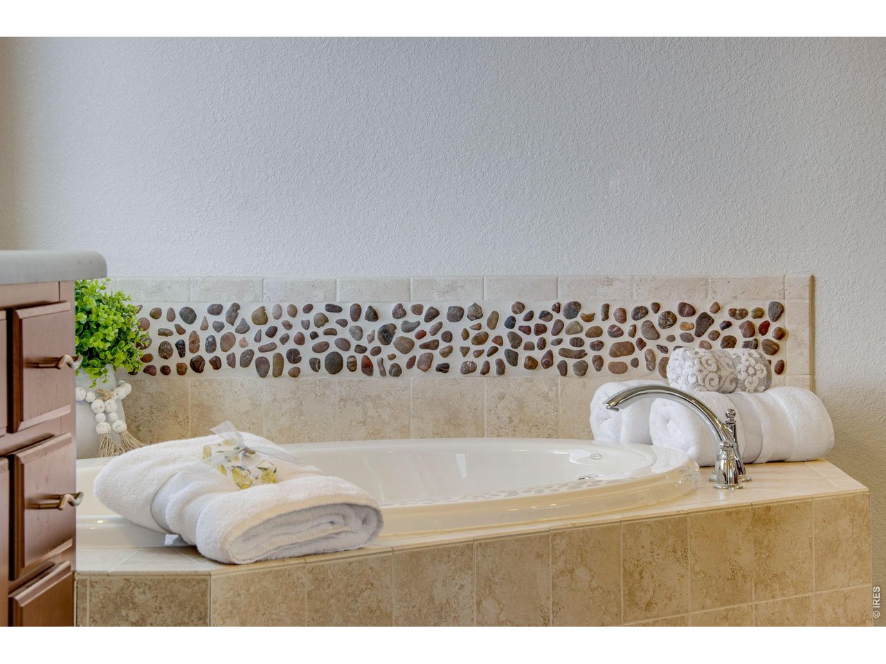 2321 Copper Crest Ln