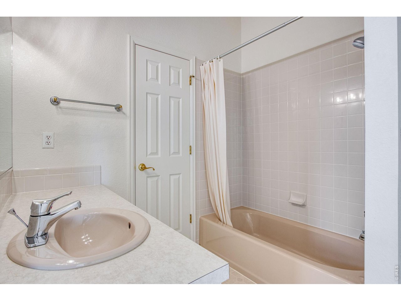 1032 Linden Gate Ct
