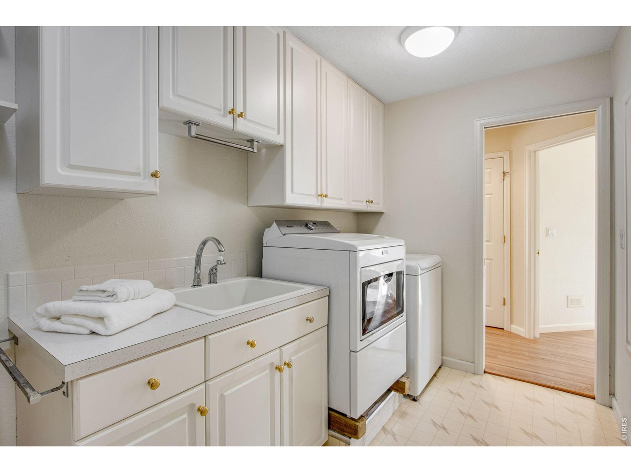 1032 Linden Gate Ct