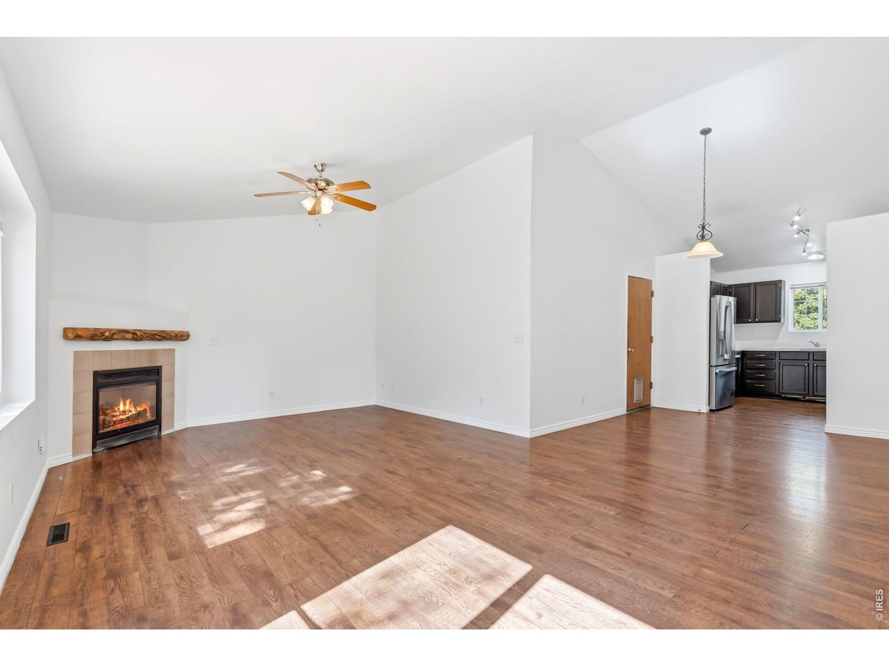 1612 Bayberry Cir