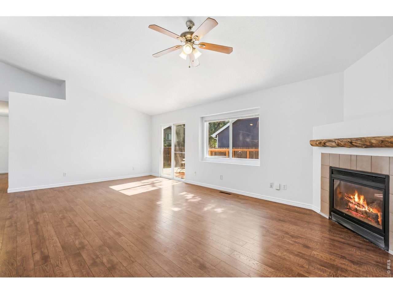 1612 Bayberry Cir