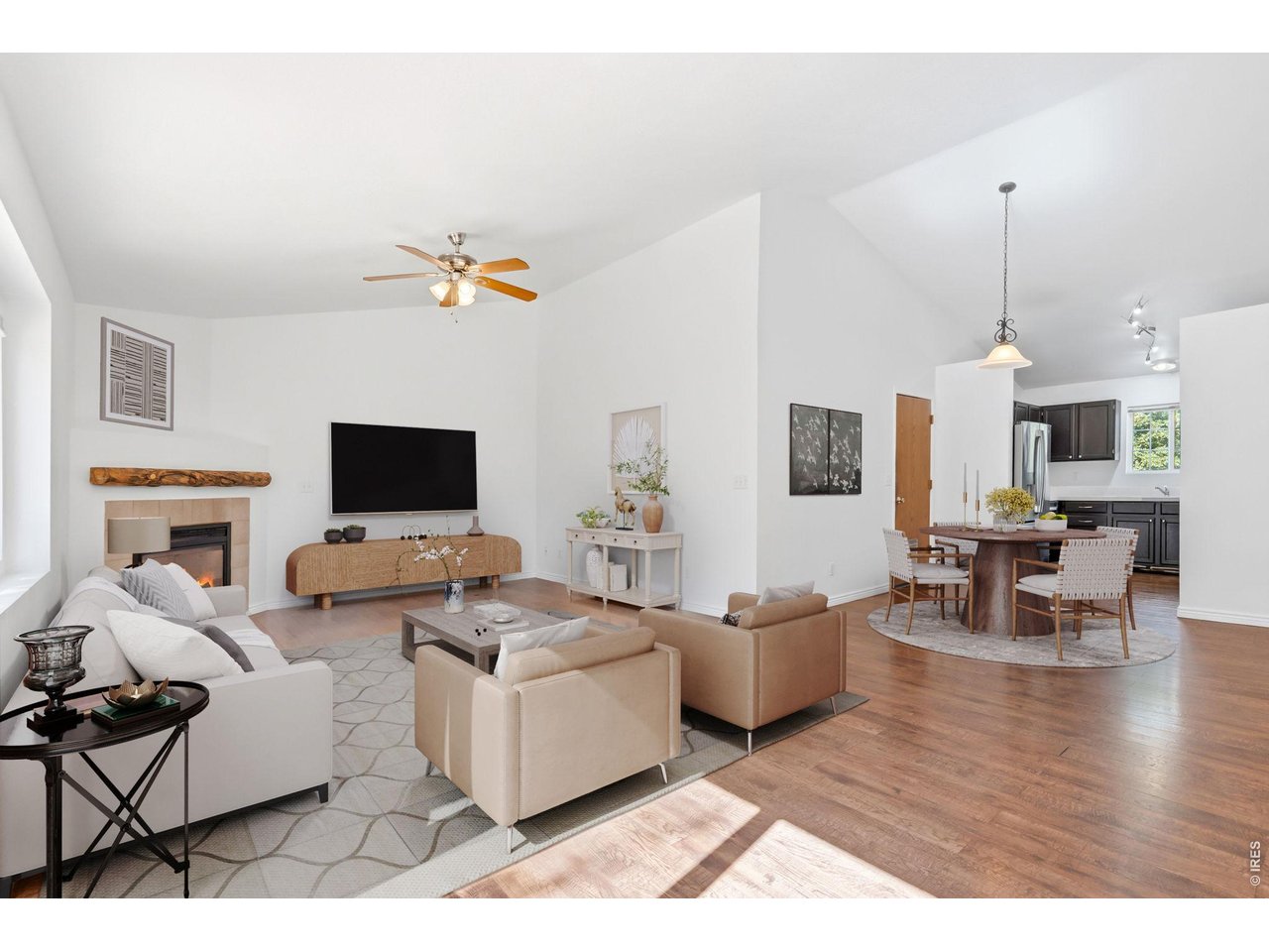 1612 Bayberry Cir