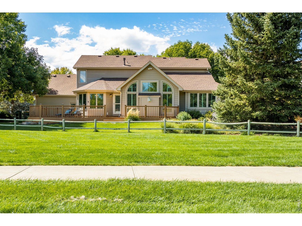 1218 Chickadee Ct