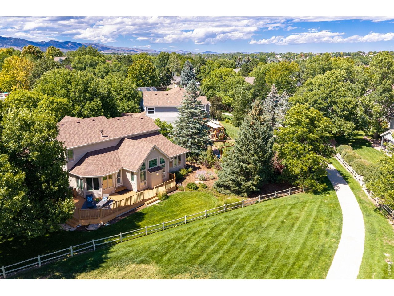 1218 Chickadee Ct
