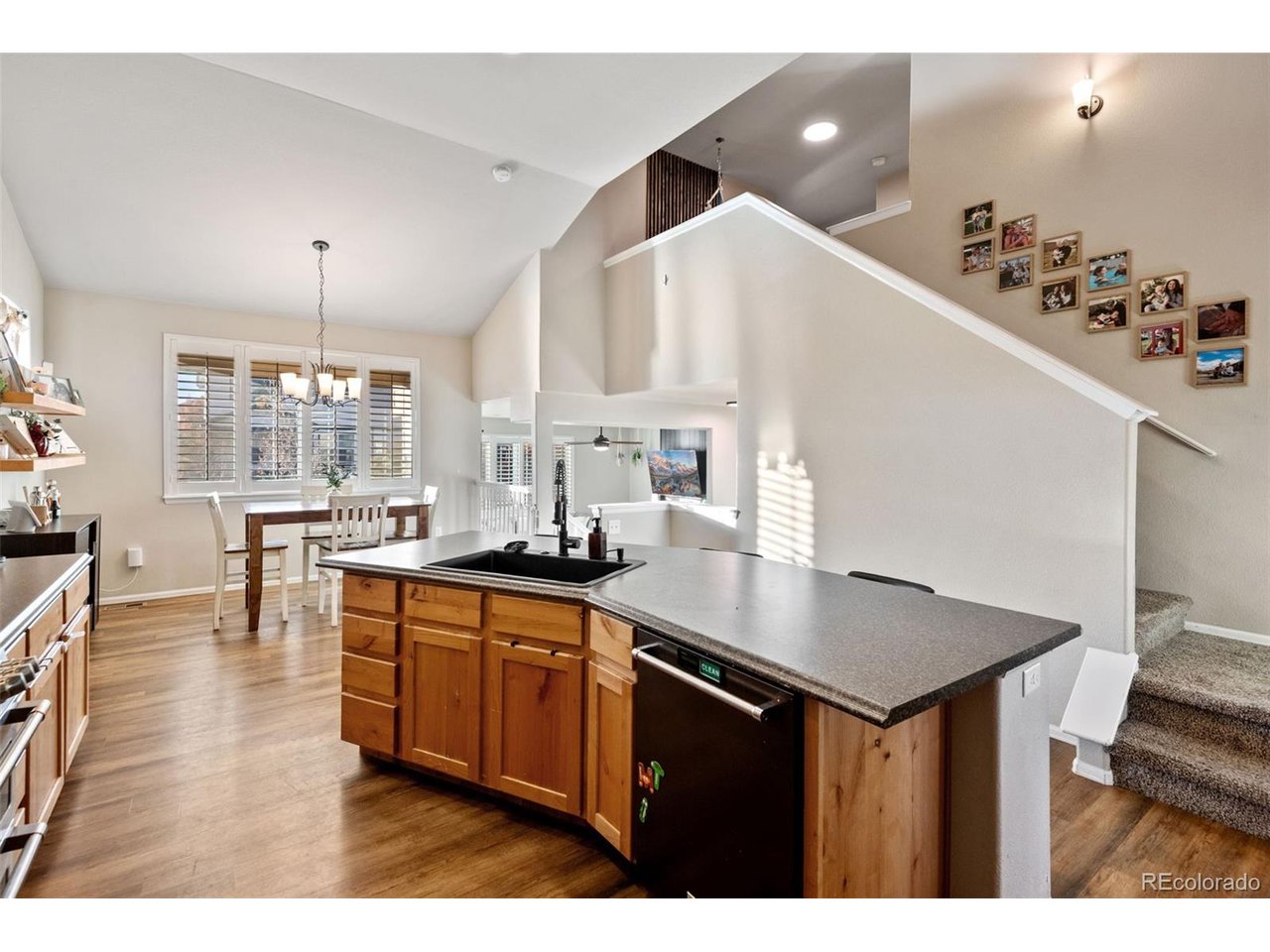 2076 Peach Blossom Dr