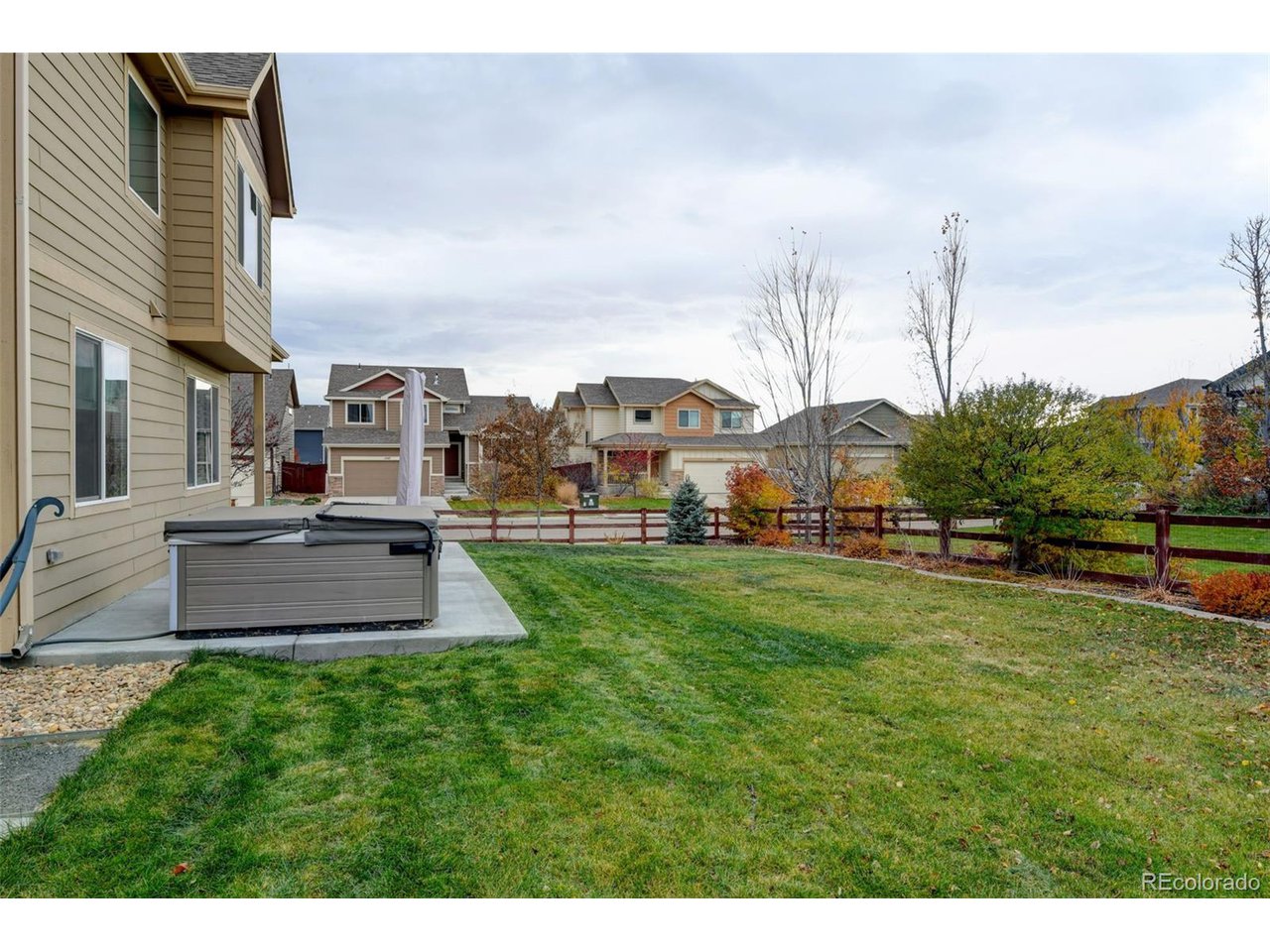 2076 Peach Blossom Dr