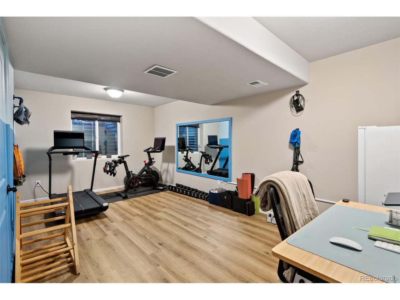 2076 Peach Blossom Dr