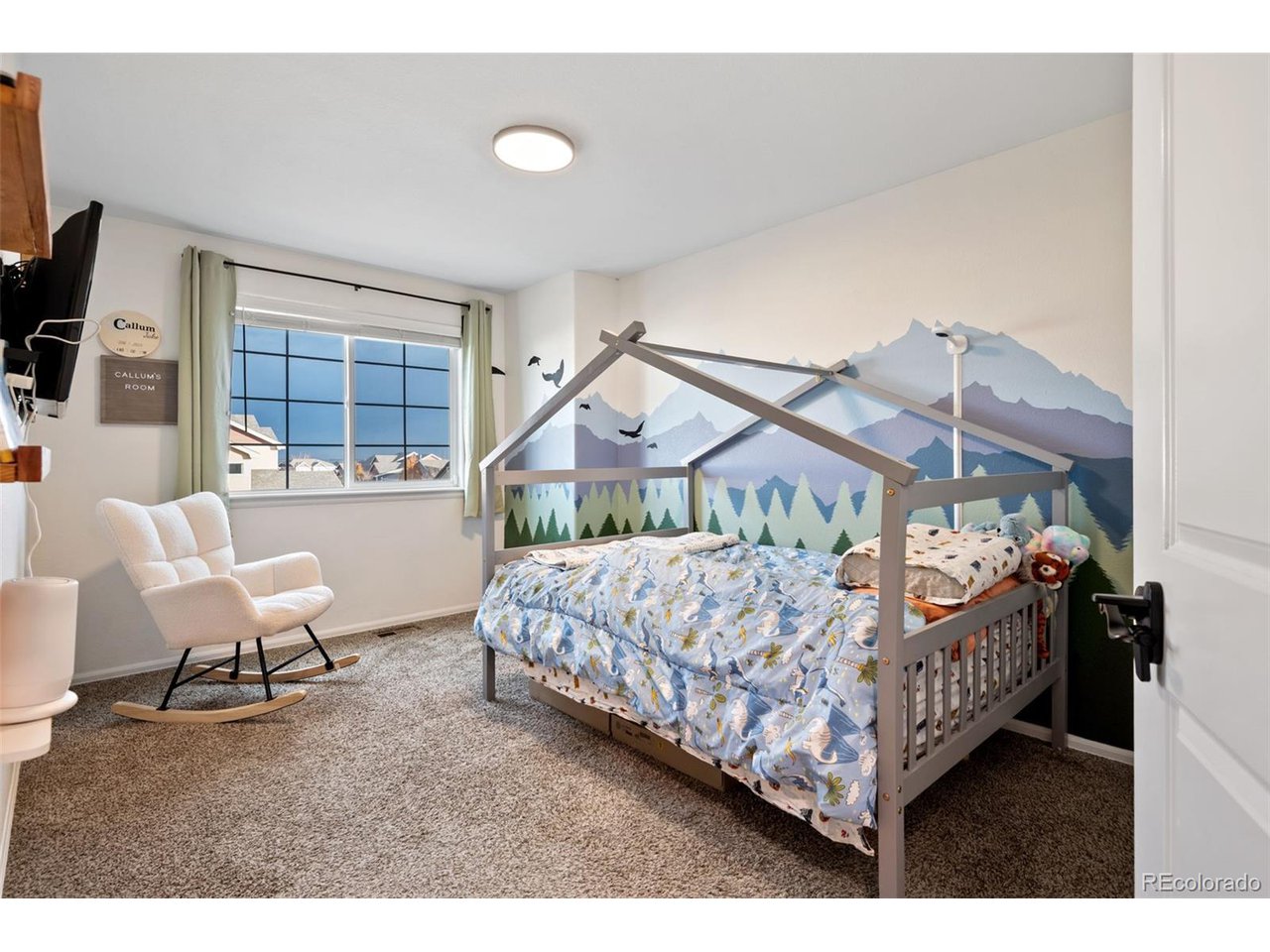 2076 Peach Blossom Dr