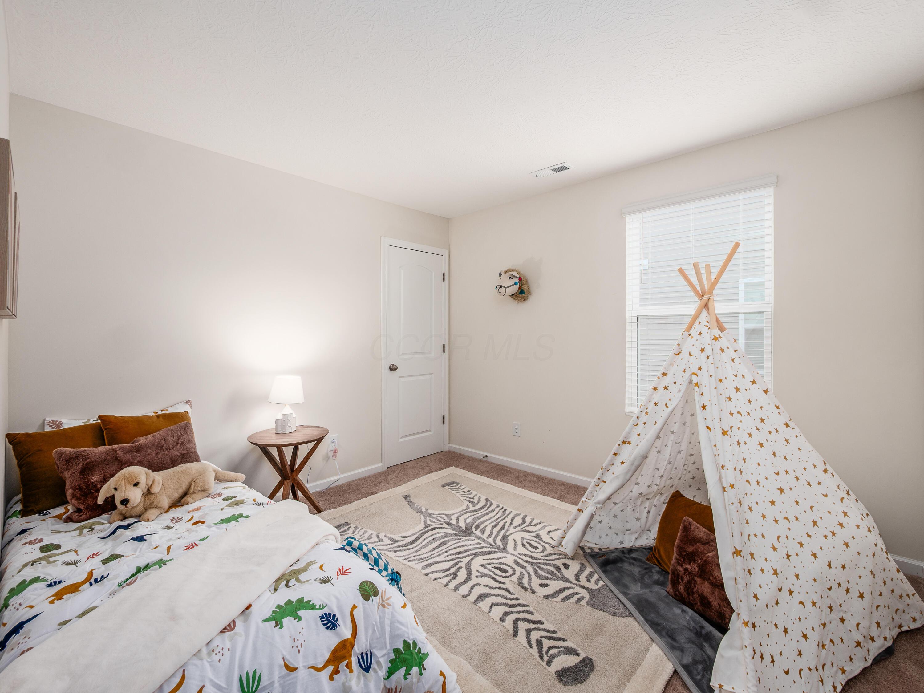 5709 Zinnia Road