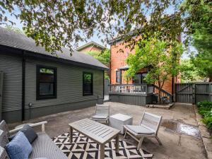 926 City Park Avenue