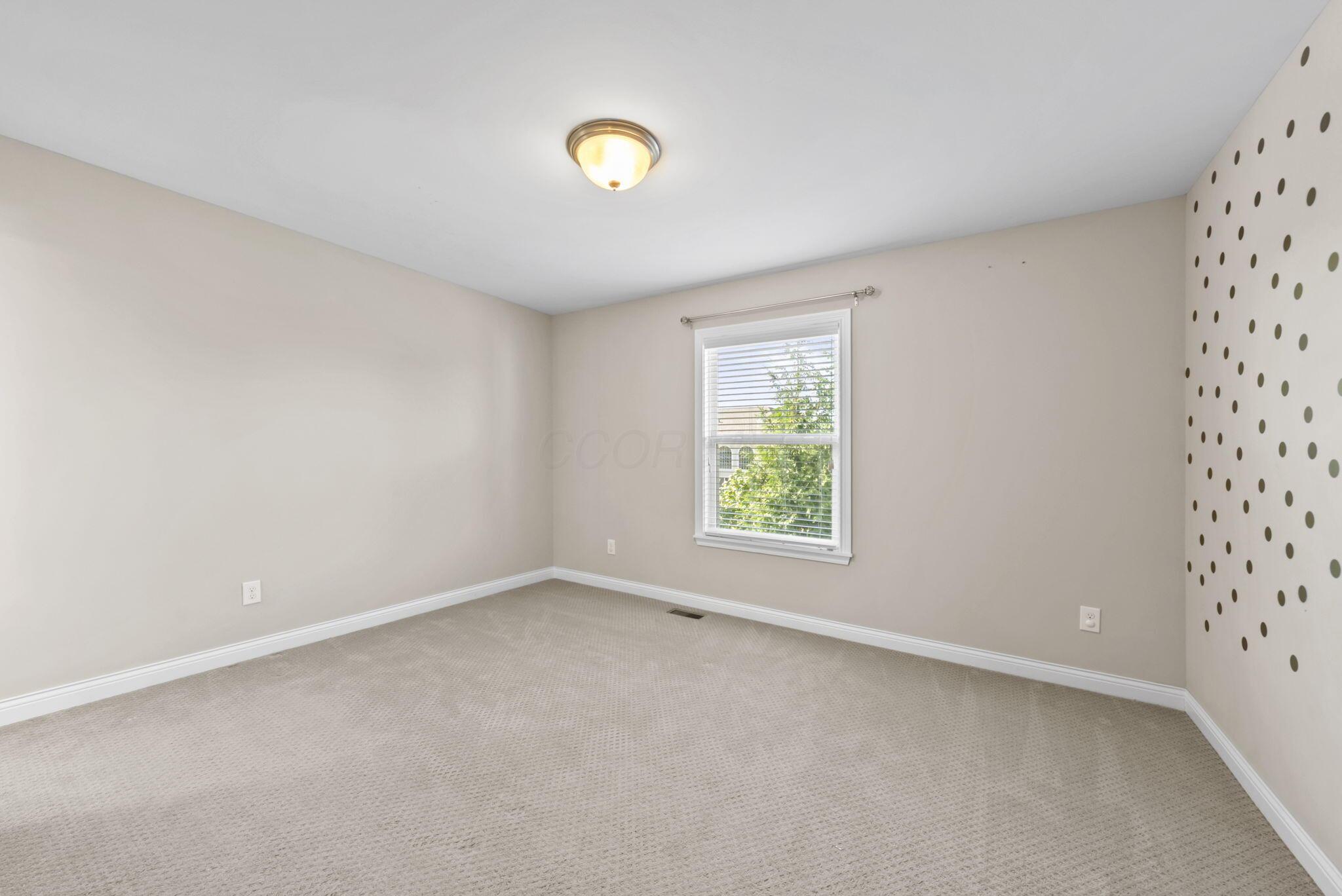 5785 Glendavon Place